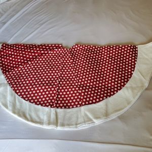 New Unused XmasExp Christmas Tree Skirt Large Red White Polka-dots